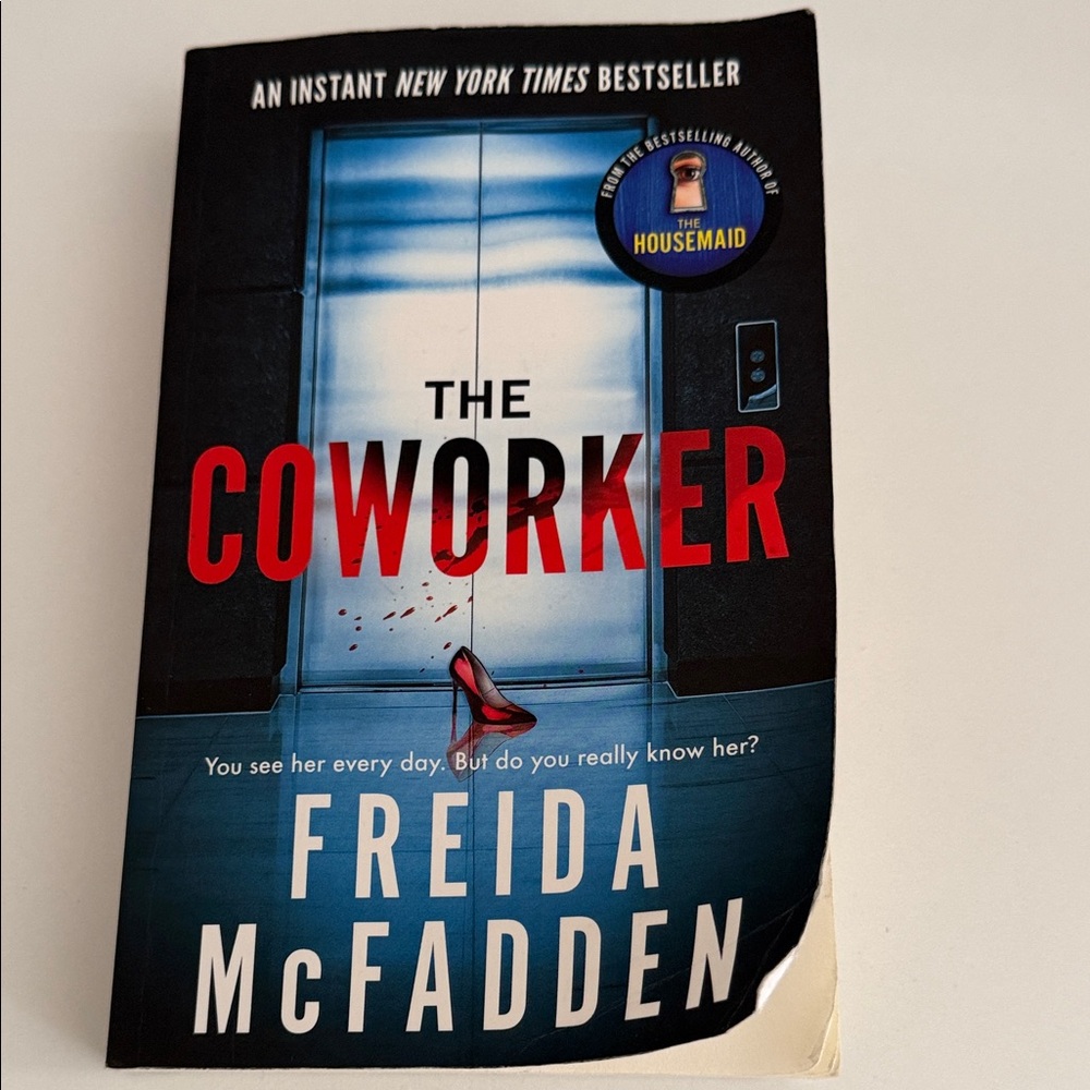 Bundle of The Coworker & the widow’s husband’s secret lie by Freida McFadden - Picture 2 of 3